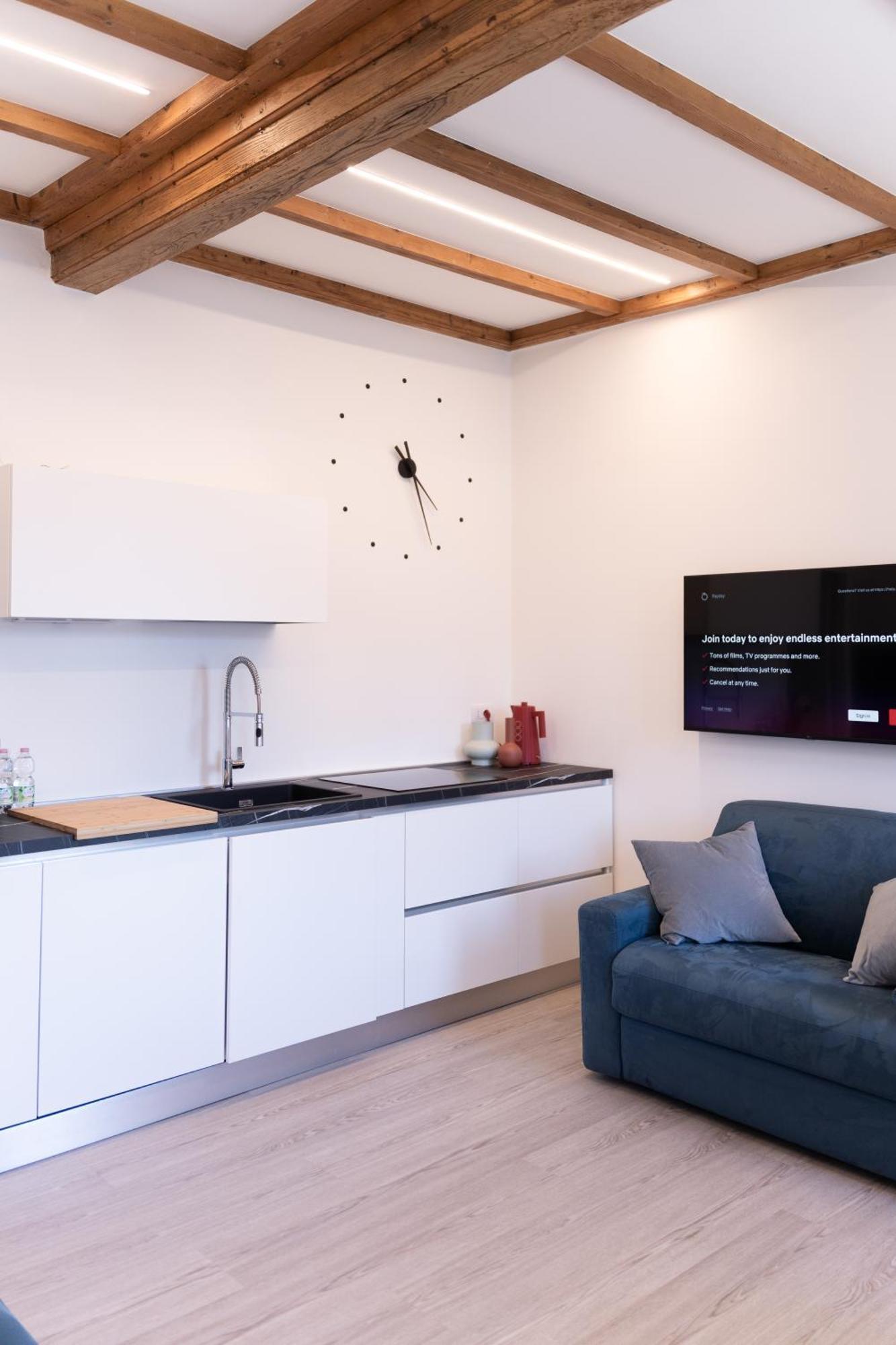 Belvedere 237b Lakeview Luxury *