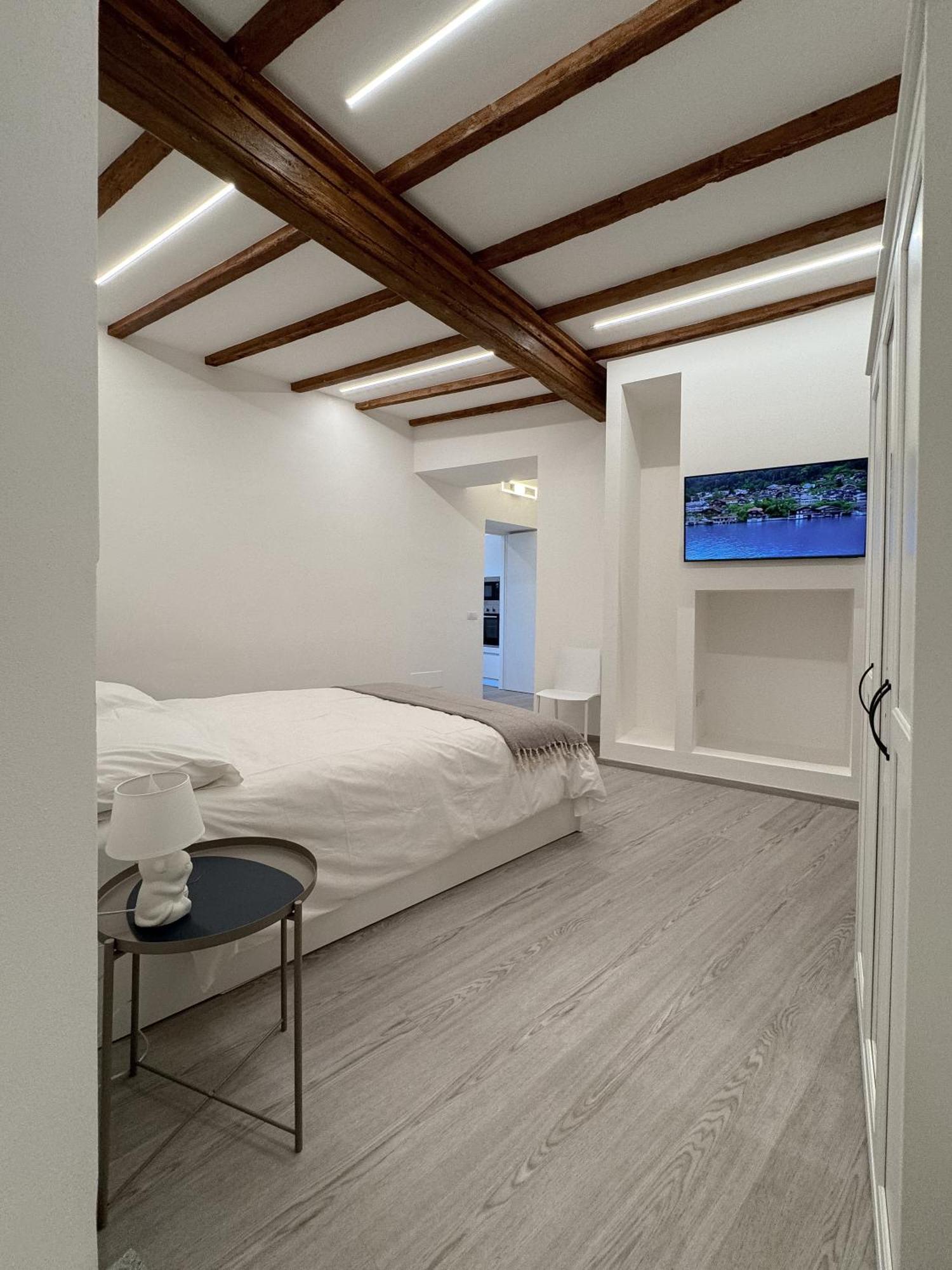 Apartment Belvedere 237b Lakeview Luxury
