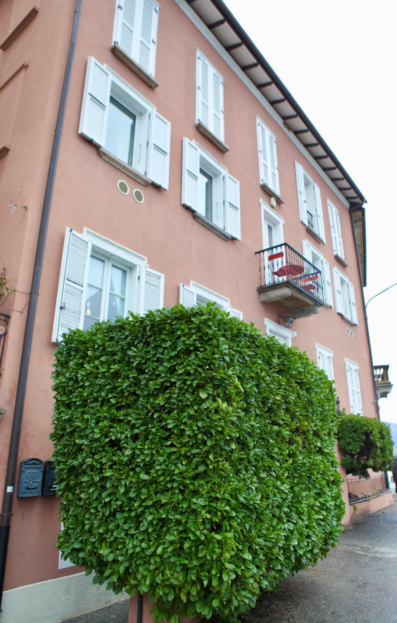 Belvedere 237b Lakeview Luxury Apartment Ghiffa