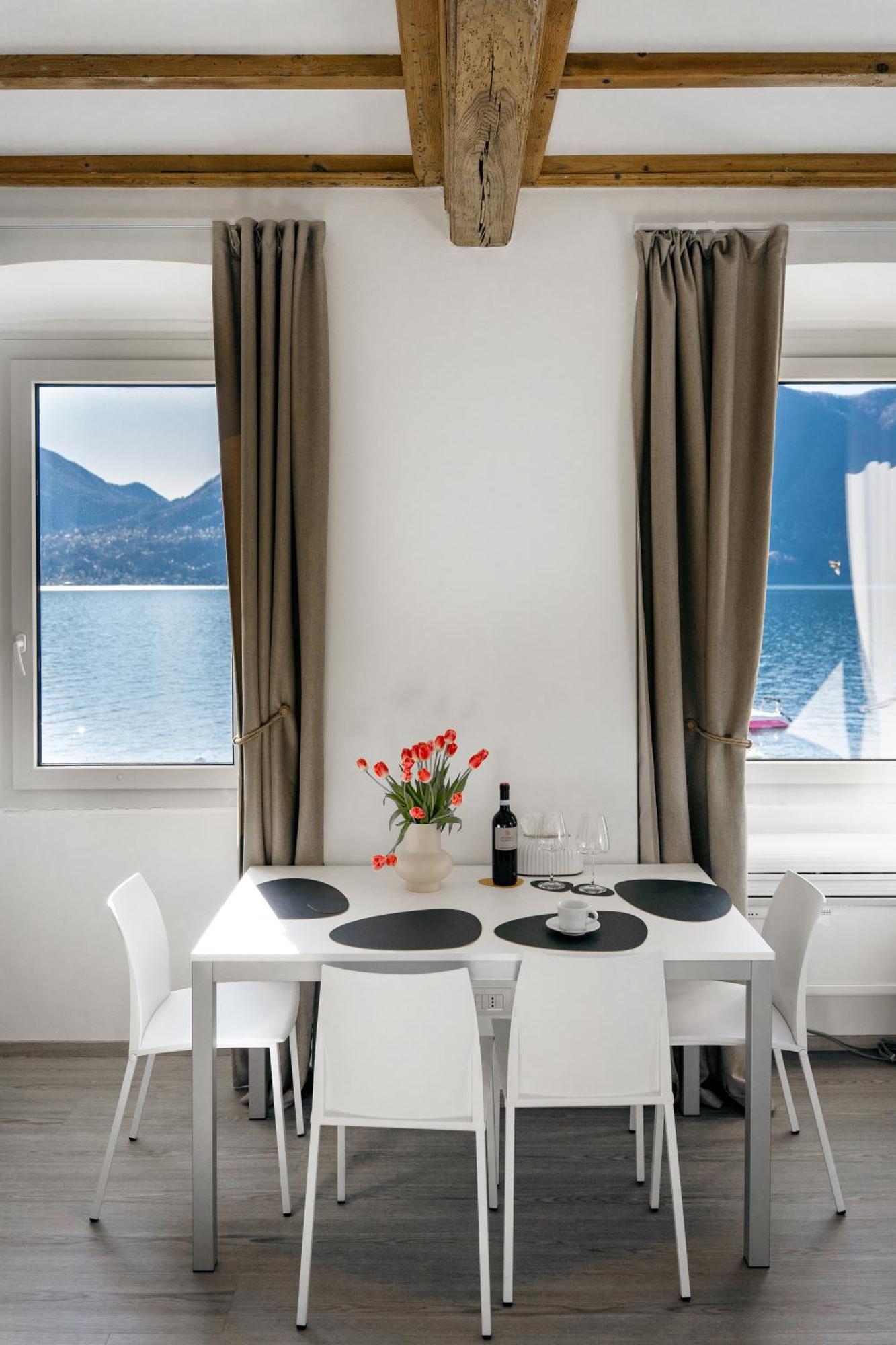 Belvedere 237b Lakeview Luxury Apartment